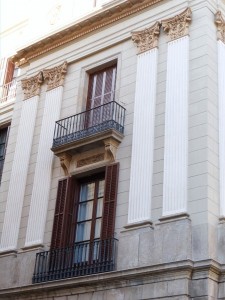 Restauració Façanes Plaça Reial